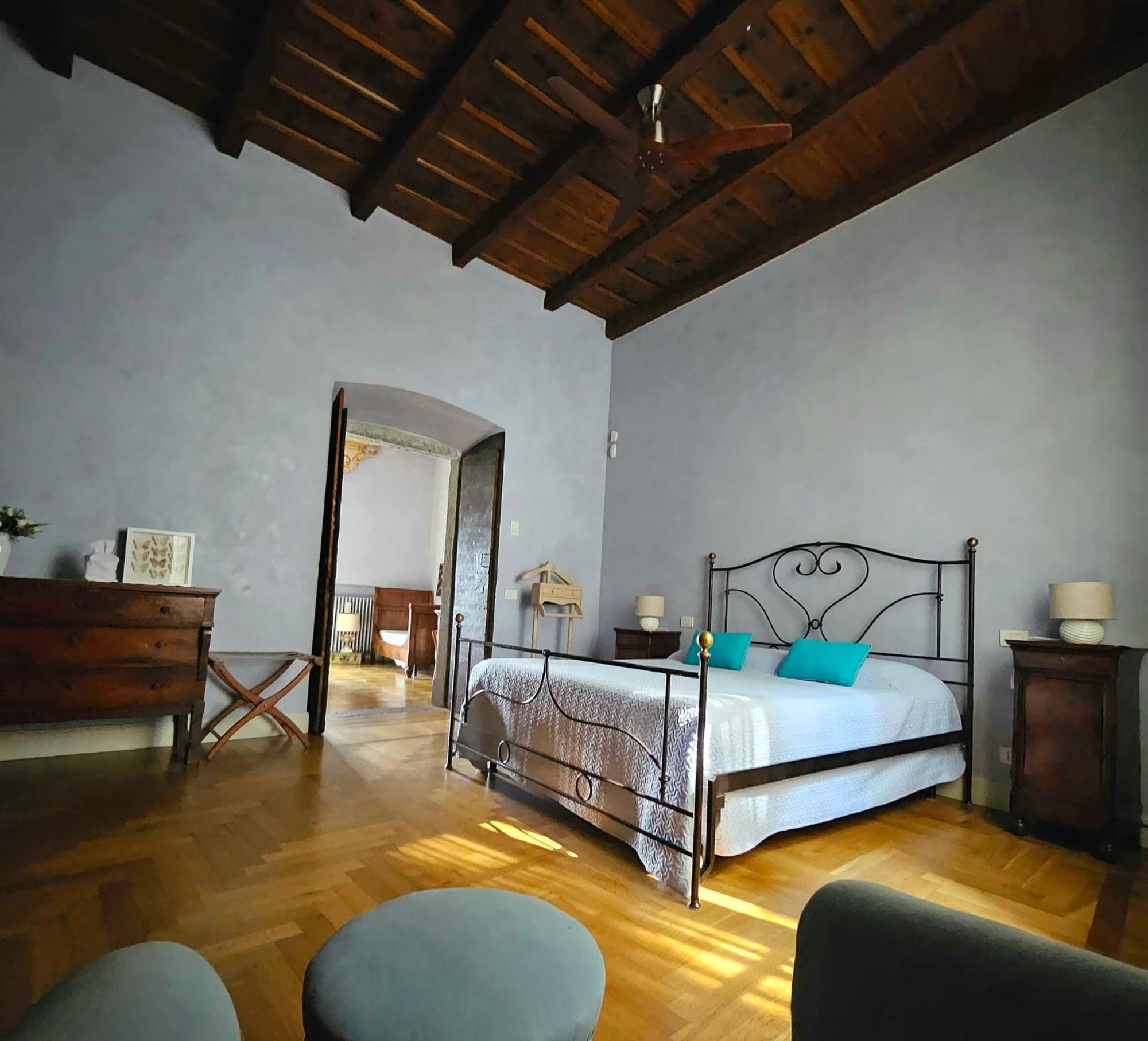 B&B Dimora Delle Donnole Bergamo Alta Exterior photo