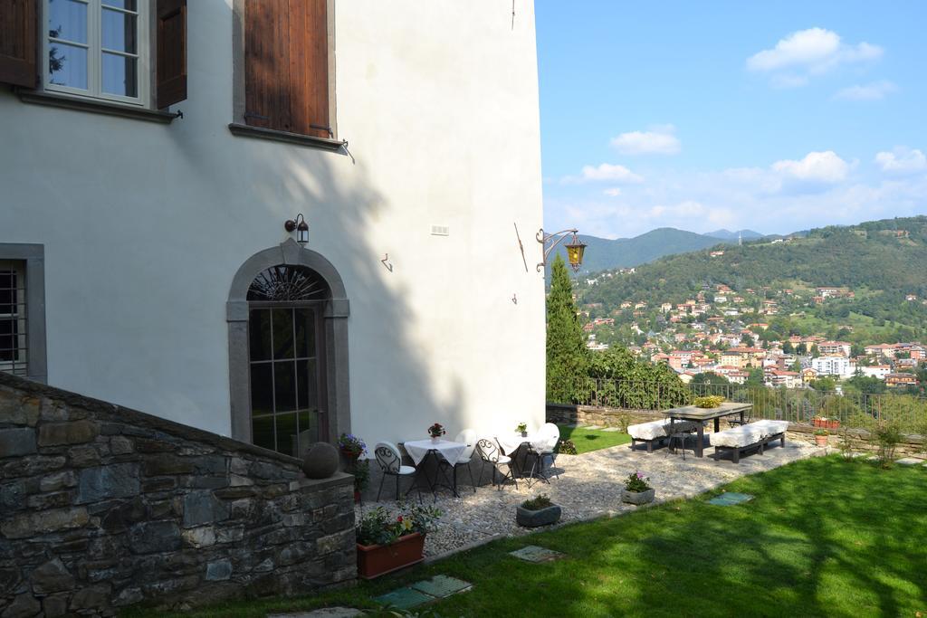B&B Dimora Delle Donnole Bergamo Alta Exterior photo
